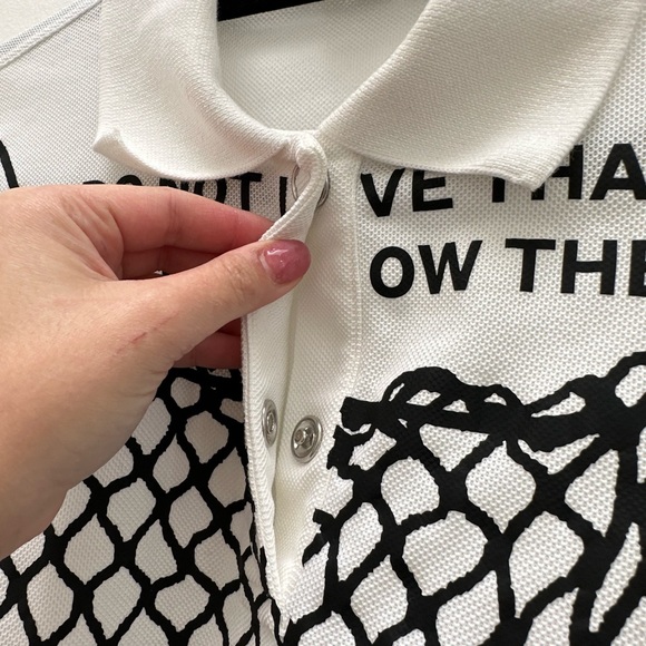Burberry Men’s White Polo Shirt size M. Fish net design. Authentic - Picture 7 of 12